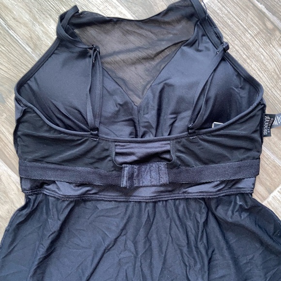 COCO REEF Bra Sized Tankini top swimwear - Picture 14 of 15